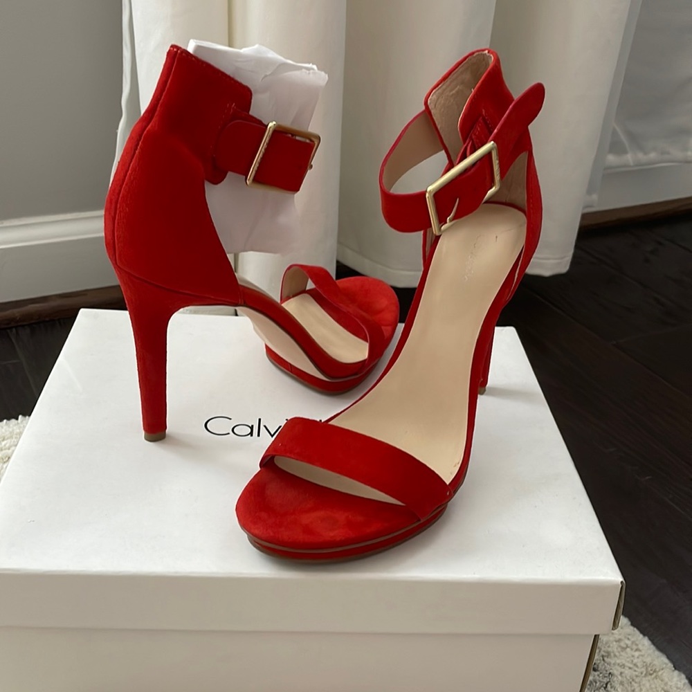 Calvin Klein size 8m height heels shoes Vivian suede